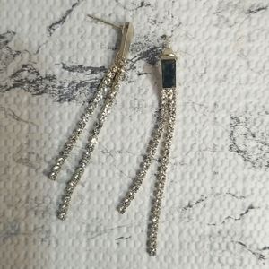 Free 3 piece jewelry set - One necklace and 1 pair of earrings - Free w/bundle